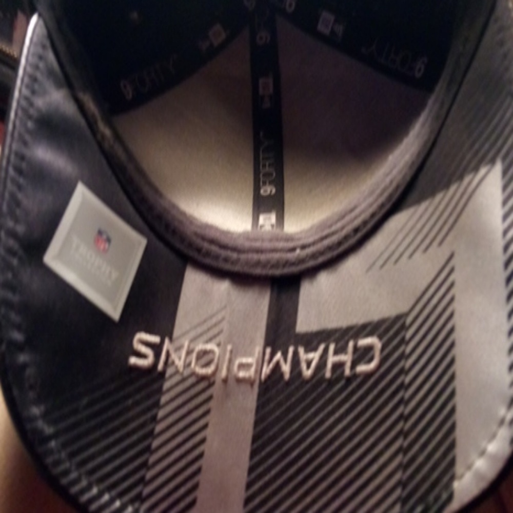 Hat - Picture 5 of 5